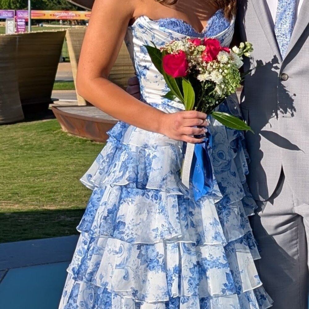 Sherri HIll Style 57250 Blue and White Floral print strapless corset (Size 2)